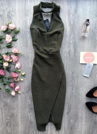 Шикарне плаття-футляр міді з чокером new look