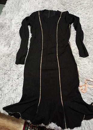 Сукня по фігурі