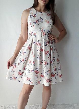 🌱 коктейльное платье в цветы отличного качества