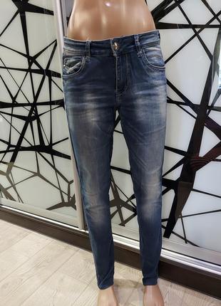 Синие джинсы la kаrina 28 размер