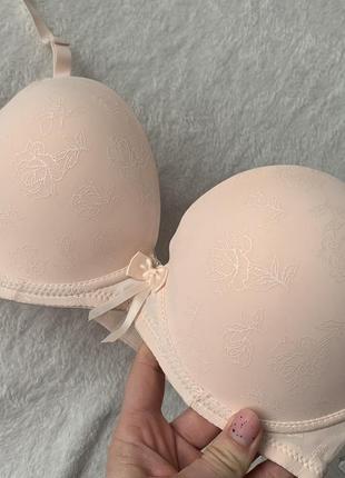 Бюстгальтер неповна чашка c або повна в