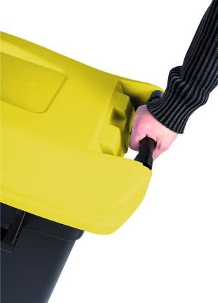 Бак для мусора 120л ecotayg (испания) 60*56,8*88,6см, черный с жёлтой крышкой и ручками, на колесах(422010а)3 фото