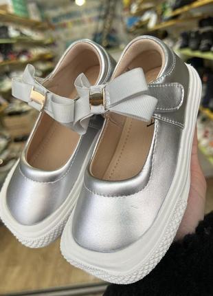 Моднявые супер новые туфли для девочки с 24-341 фото