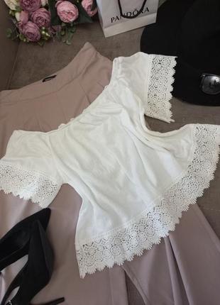 Белая летняя блузка-топ с кружевом м л1 фото