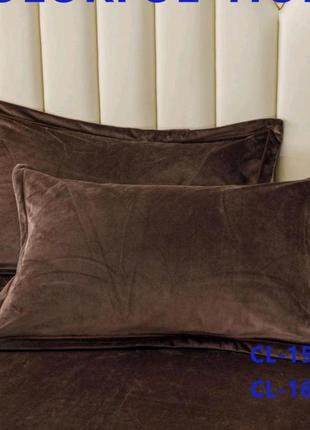 Велюрова простинь на резинці з наволочками