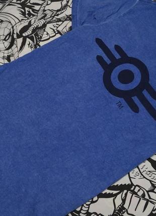 Подовжена футболка з розрізами і дірками fallout 74