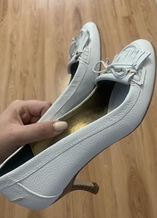 Туфлі білі zara туфлі білі