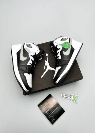 🖤🌼🏀nike air jordan 1 retro high og black white🏀🌼🖤женские кроссовки найк джордан 1, кросівки жіночі9 фото