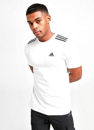 Белая мужская футболка adidas оригинал1 фото