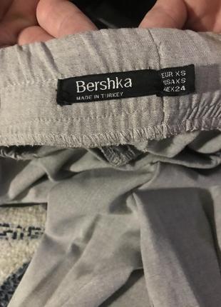 Продам штаны женские классика bershka оригинал!3 фото
