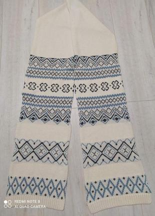 Красивый шерстяной длинный шарф с орнаментом от laura ashley5 фото