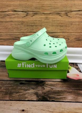 Жіночі крокси сабо на платформі crocs lodgepoint classic bae clog neo mint м'ятні3 фото