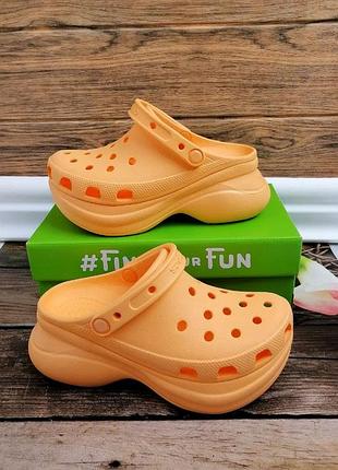 Женские кроксы на платформе crocs classic bae clog cantaloupe оранжевые2 фото