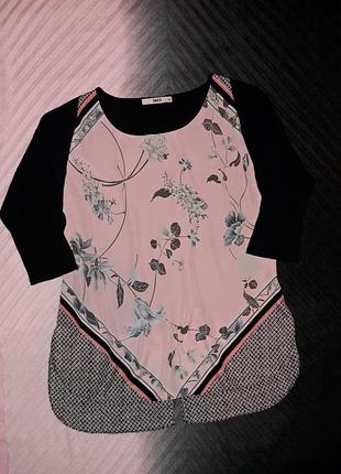 Нежная блуза с рисунком