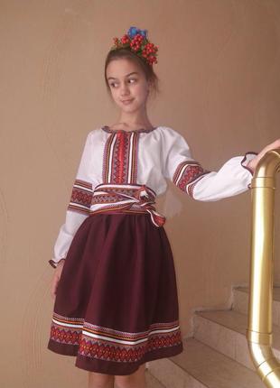 Вышиванка для девочки, украинский костюм , блузка поплин белая , юбка габардин , бордовая.5 фото