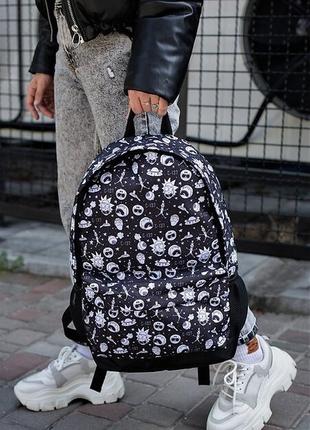 Зручний та великий рюкзак з кишенею для ноутбука принотований rick and morty жіночий