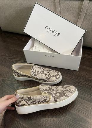 Слипоны змеиный принт guess1 фото