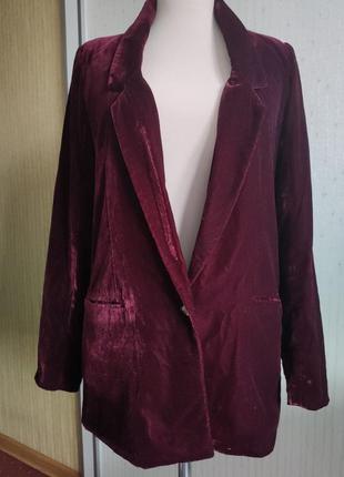 Пиджак бархатный бордовый цвета марсала