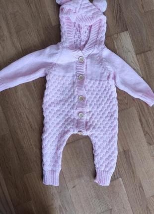 Чудесный  нарядный  комбинезон на пуговках, человек с ушками