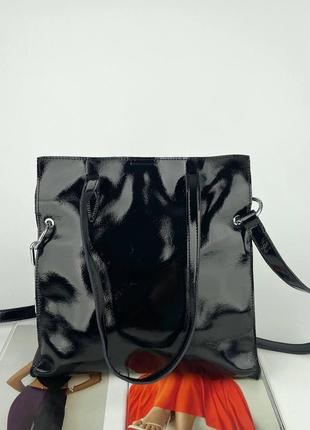 Женская кожаная лаковая сумка шоппер на и через плечо на три отделения polina & eiterou6 фото