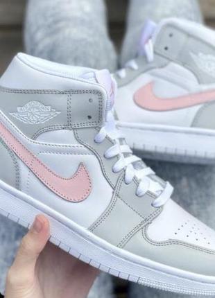 Кроссовки женские nike air jordan 1 retro