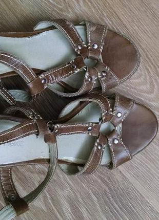 Босоніжки шкіра next