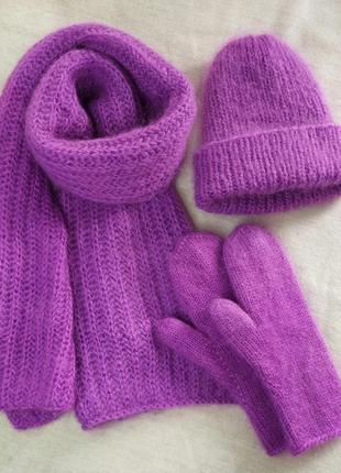 Теплий в'язаний набір з мохеру. шапка і рукавиці