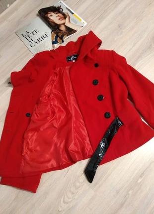Яркое стильное красное пальто пиджак жакет ветровка5 фото