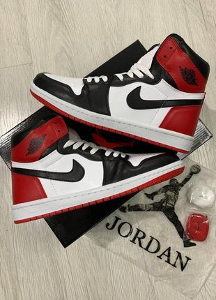 Мужские высокие черно-белые с красным кожаные кроссовки nike air jordan  1🆕3 фото