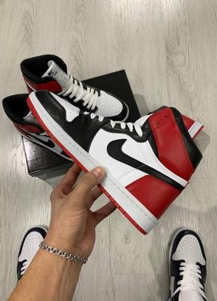 Мужские высокие черно-белые с красным кожаные кроссовки nike air jordan  1🆕6 фото
