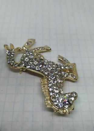 Брошка кінь 3