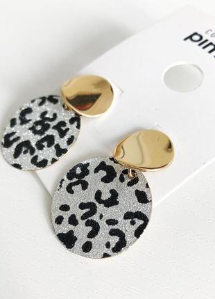 Стильные серьги pimkie