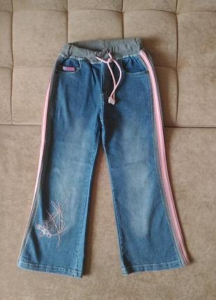 Джинсы кюлоты широкие с лампасами, рост 113-119см