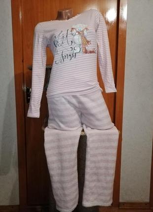 Пижама с принтом. б/у.2 фото