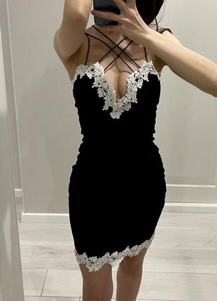 Пиджак, костюм, бомбер, кофта, кожанка(нет в наличии), рубашка, джинсы, платье