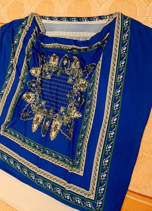 Блузка синя блакитна орнамент квадрат тканина стрейч трикотин жіноча3 фото