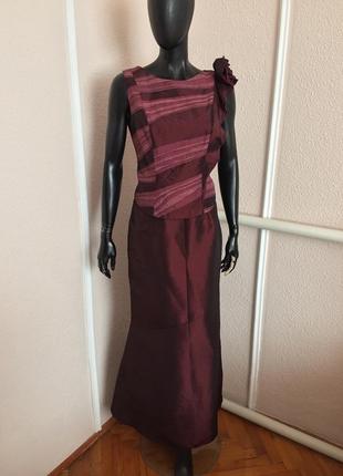 Нарядное бордовое платье с юбкой и  корсет
