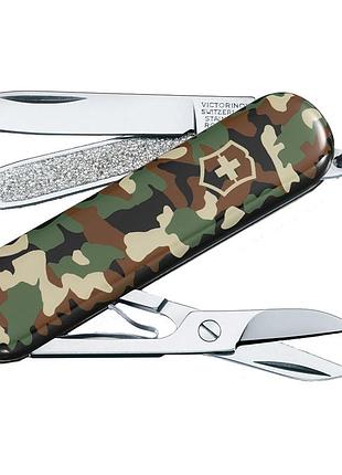 Ніж складний, мультитул victorinox classic sd (58мм, 7 функцій), камуфляжний 0.6223.94