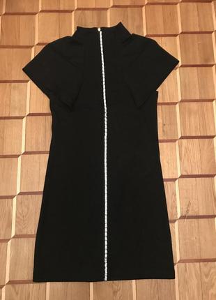 Короткое чёрное платье4 фото