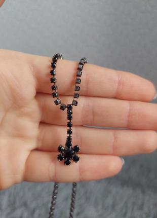 Подвеска с камнями