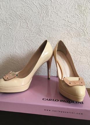 Туфли лаковые carlo pazolini