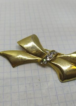 Брошь бант