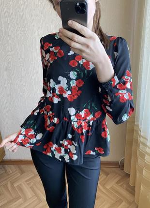 Блуза з басками в квіточку zara mango