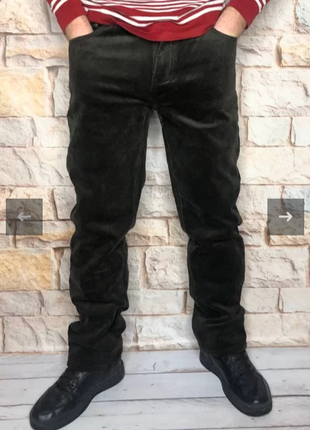 Чорні вельветові джинси класика