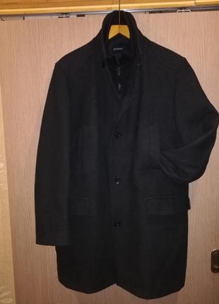 Стильное мужское пальто от strellson