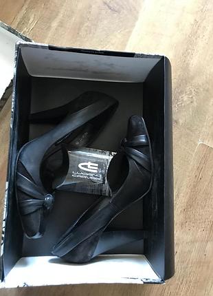 Кожаные туфли