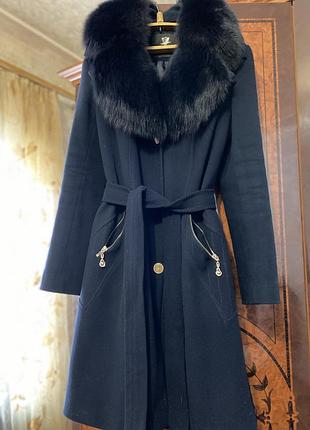 Пальто с мехом4 фото