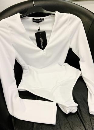 💙💛білий базовий боді лонгслів із замком prettylittlething