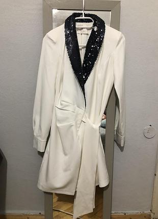 Сукня сукня на запах з бантом паєтками