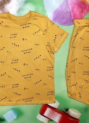 Пижама для мальчика желтая с надписями george 2355